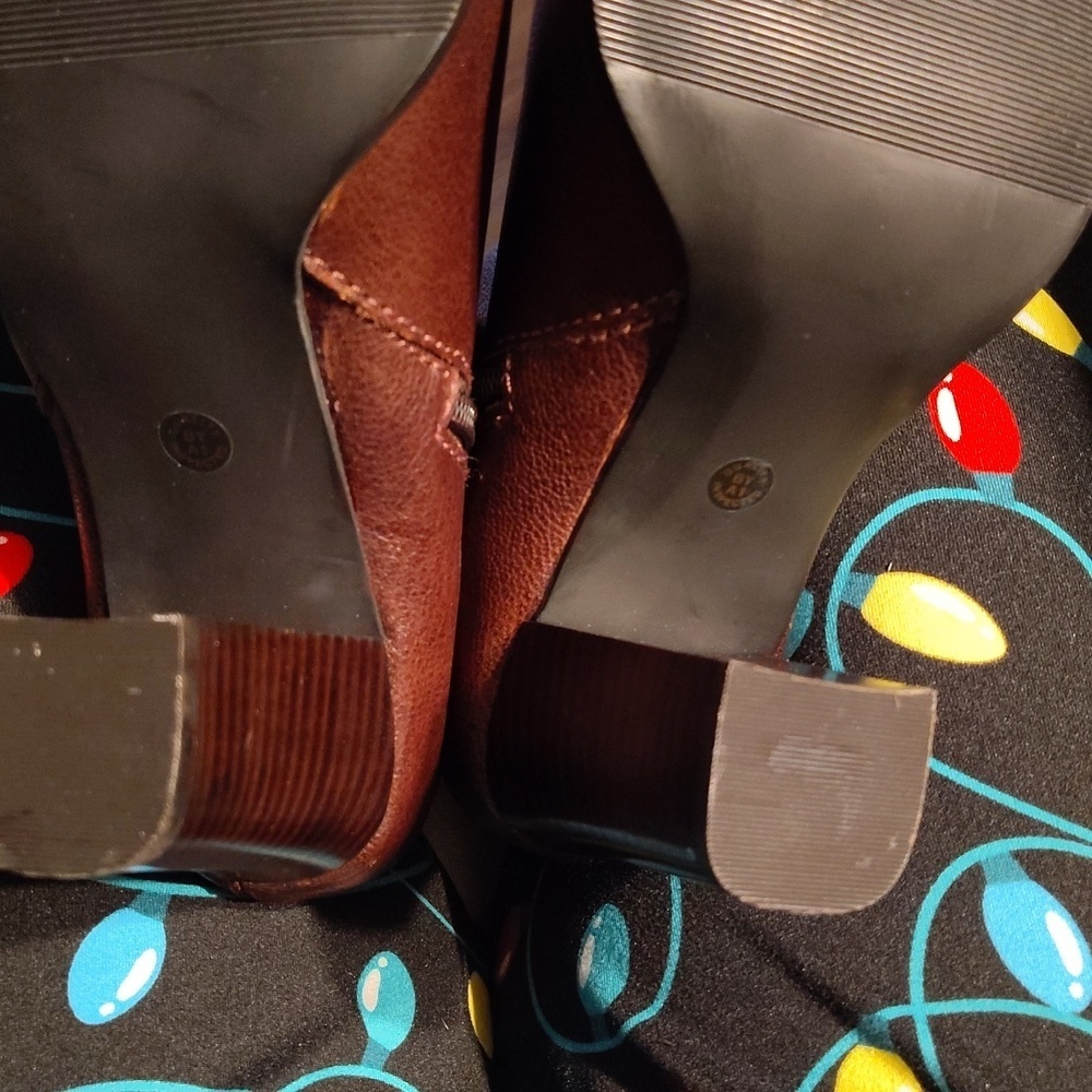 a.n.a Dark Brown Heeled Boots with Buckle Accent 7.5 - Picture 8 of 8